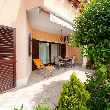 Apartment Olea Magica