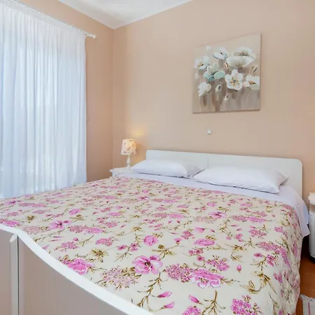 Apartment Olea Magica *