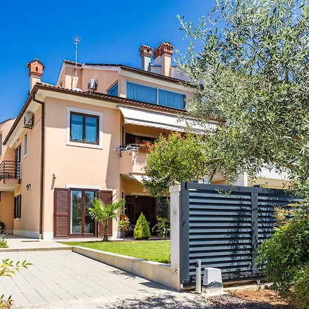 Apartment Olea Magica *