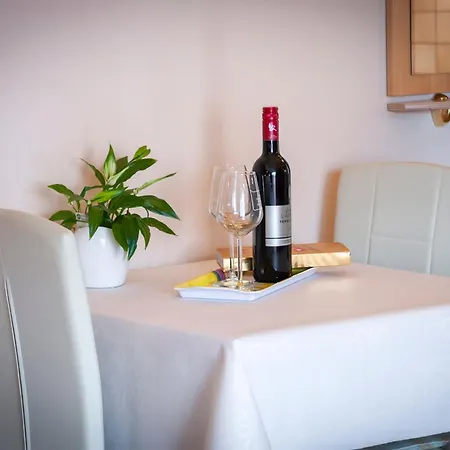 Olea Magica Apartment *
