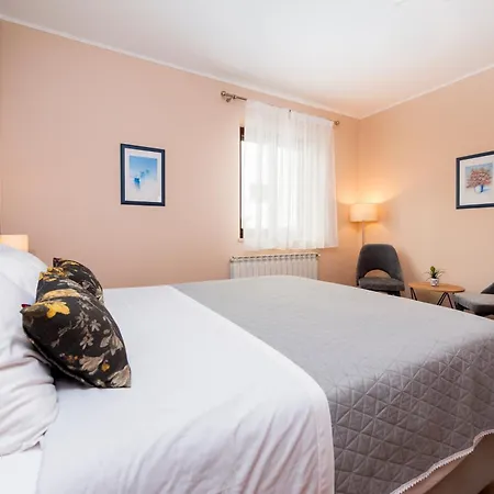 Olea Magica Apartment *