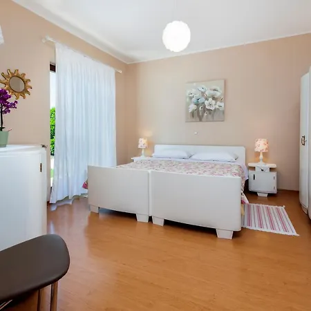 Olea Magica Apartment *